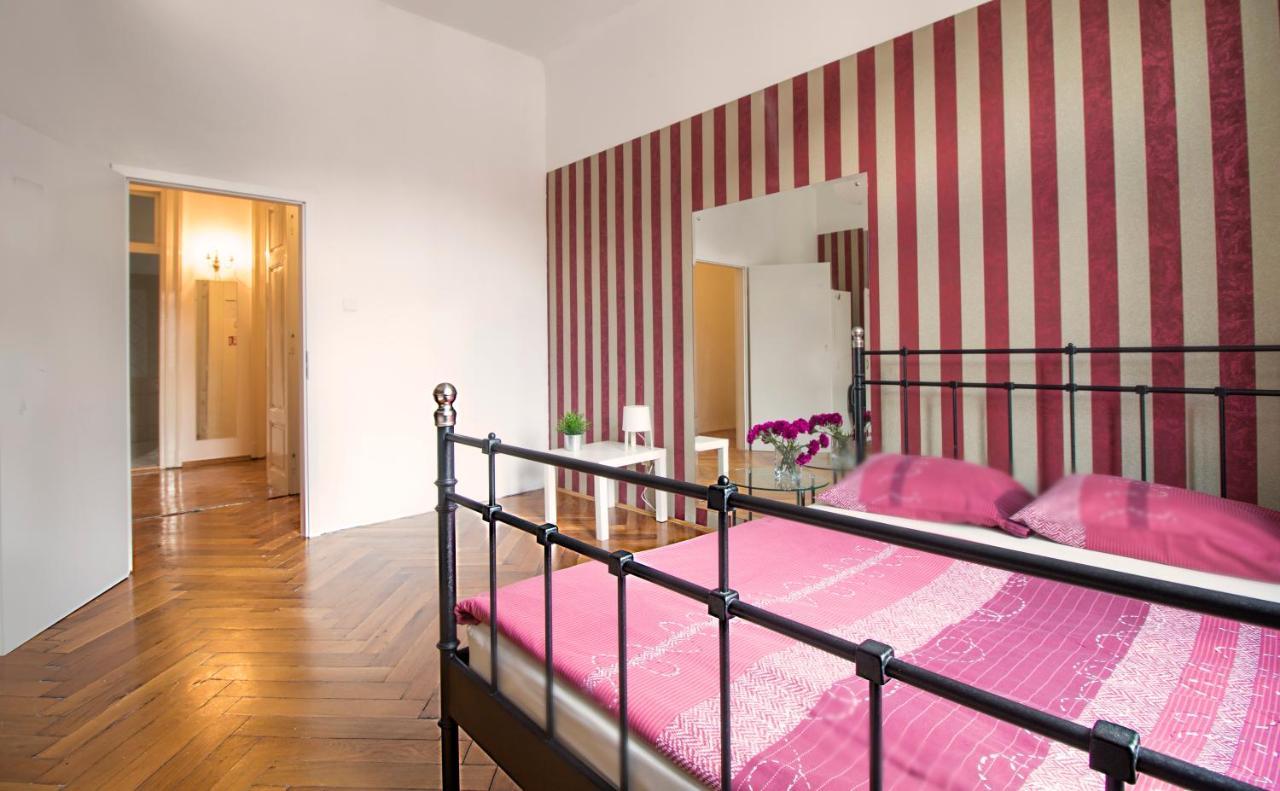 Guesthouse Centar 2 Загреб Екстериор снимка