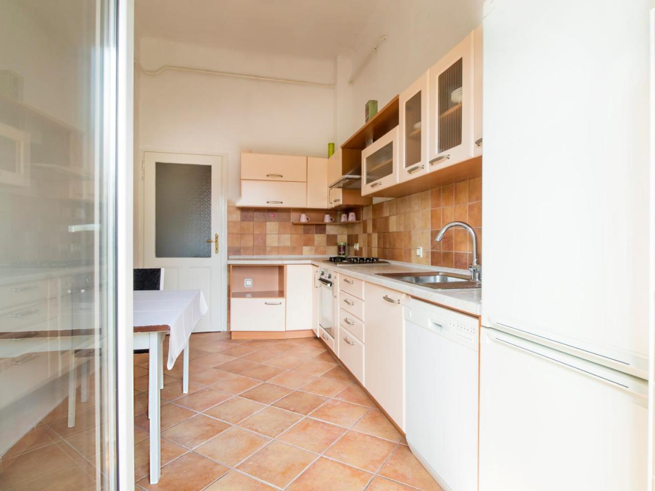 Guesthouse Centar 2 Загреб Екстериор снимка