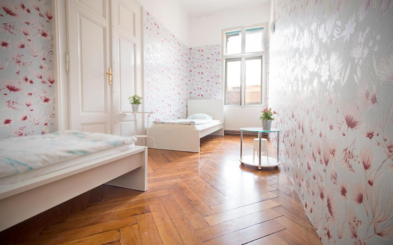 Guesthouse Centar 2 Загреб Екстериор снимка