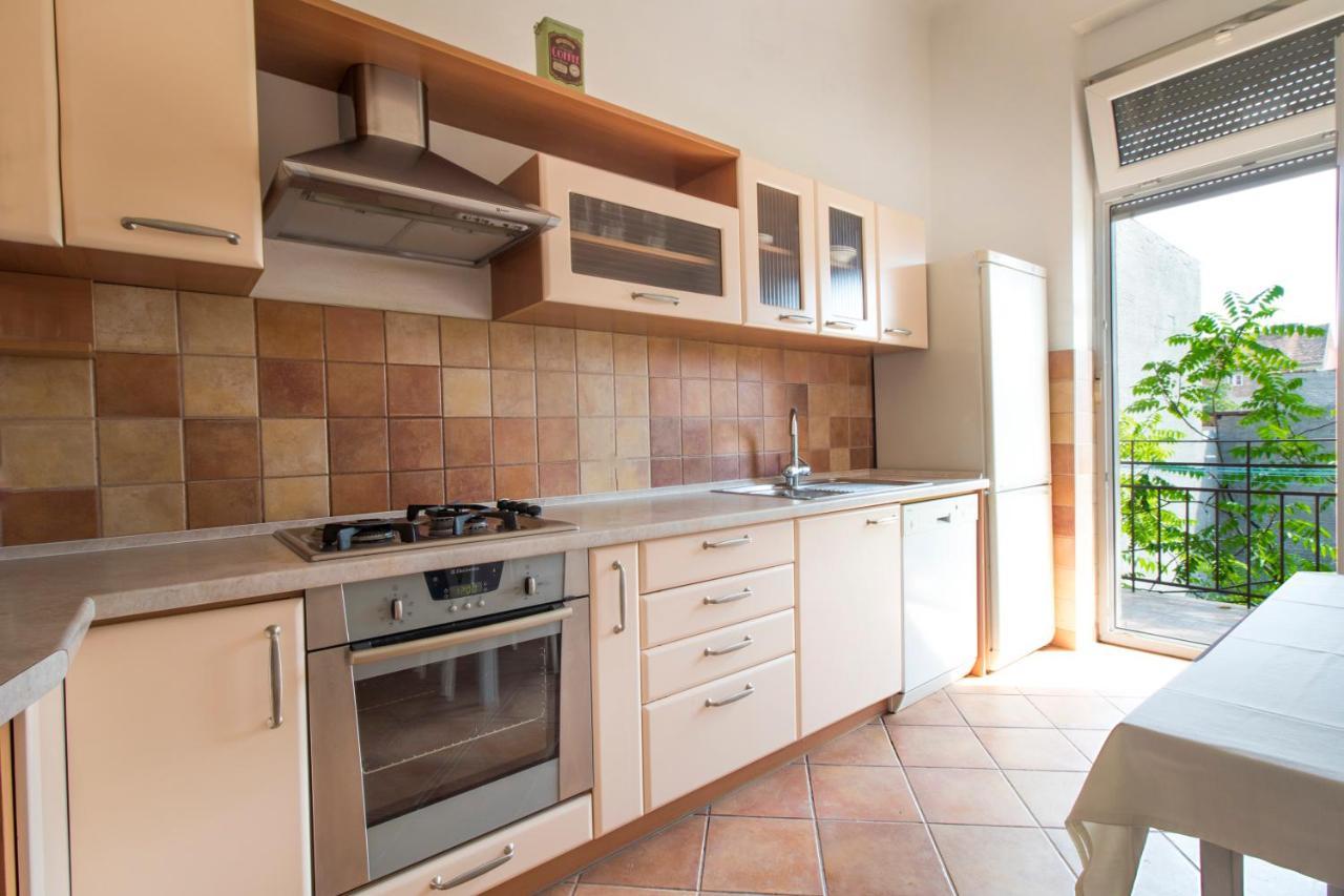 Guesthouse Centar 2 Загреб Екстериор снимка